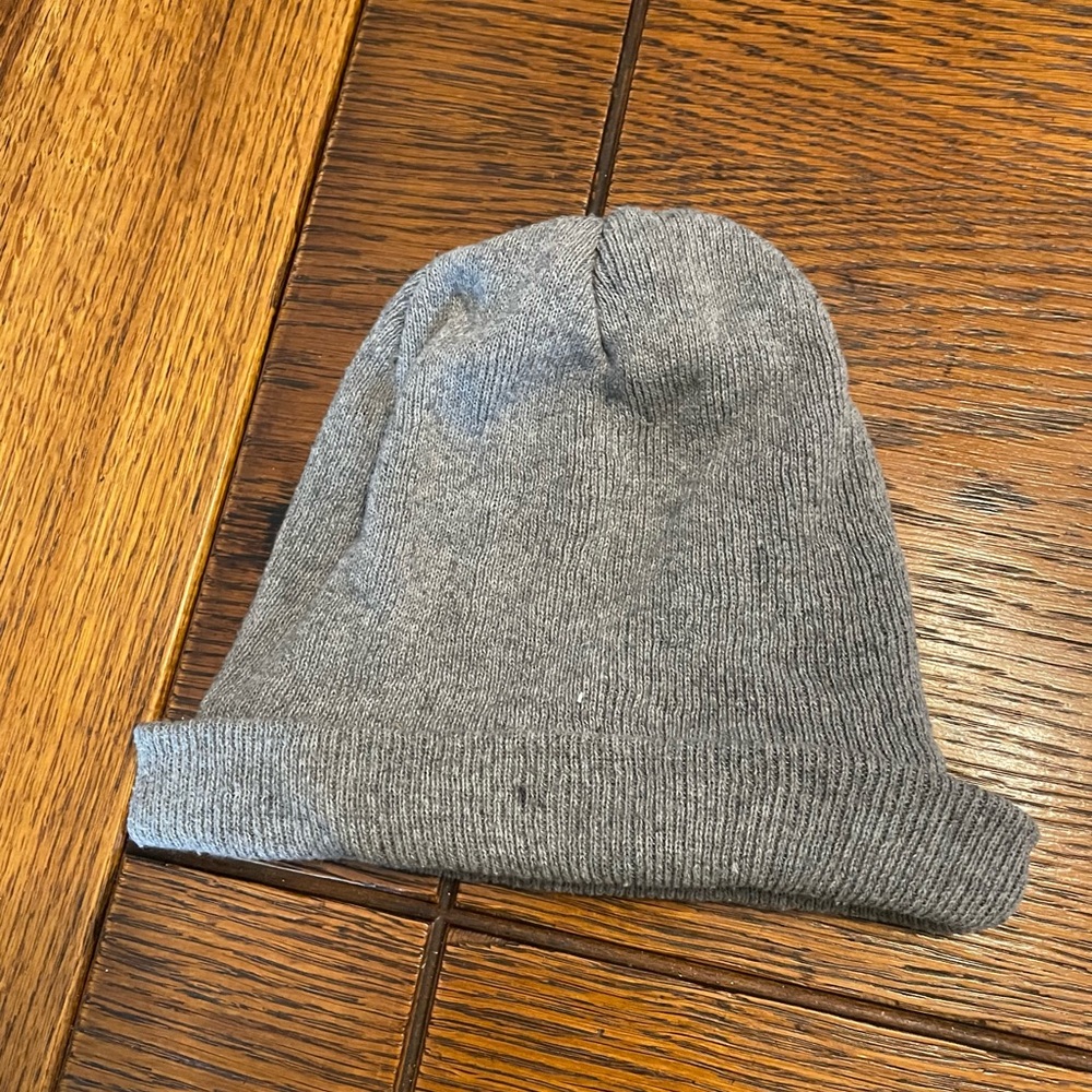 Classic Ribbed Knit Beanie - Heather Gray